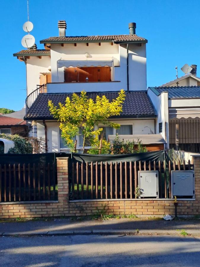 Charming House In Marina Di Ravenna With Fenced Garden Villa ภายนอก รูปภาพ